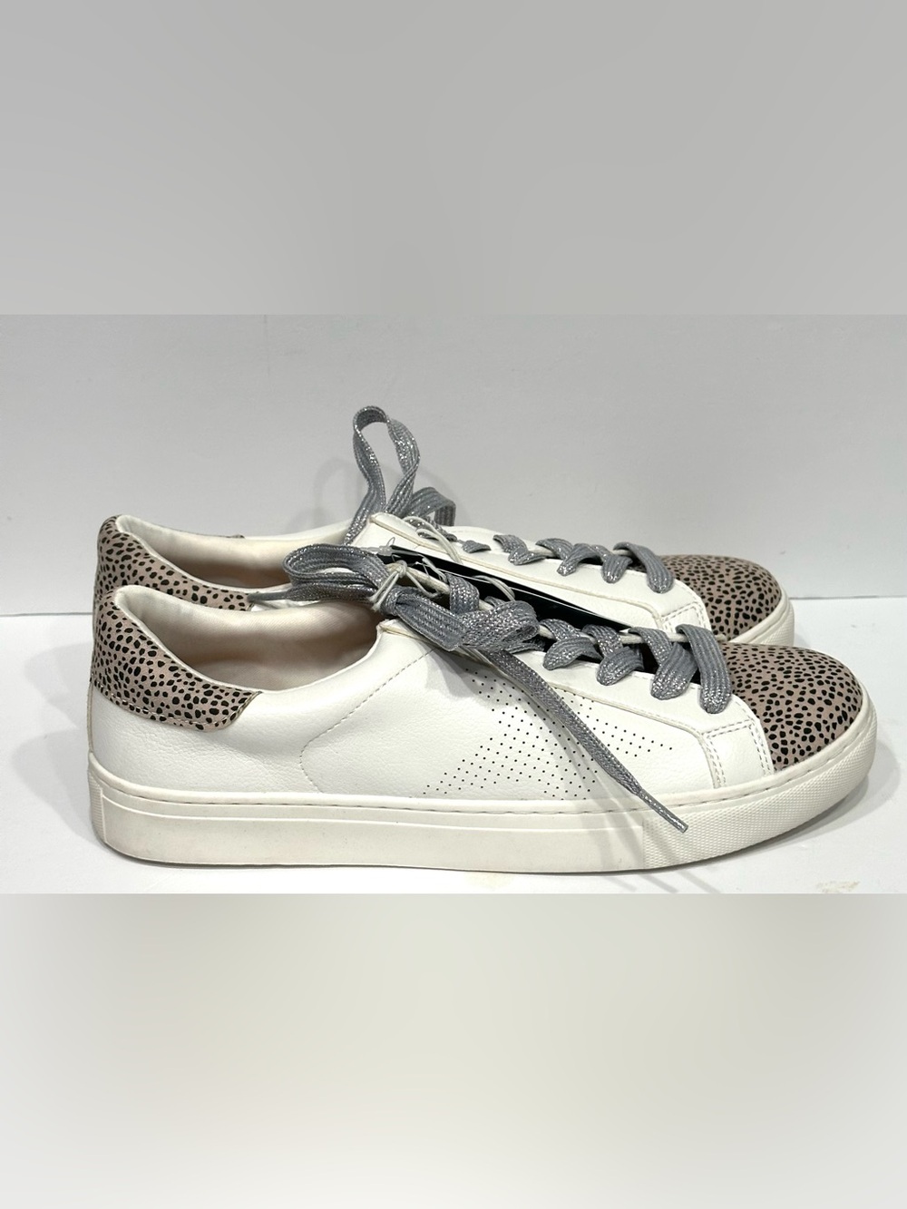 Universal Thread Women's Cadey Memory Foam Sneaker White/Animal Print US Size 11 - Picture 6 of 15